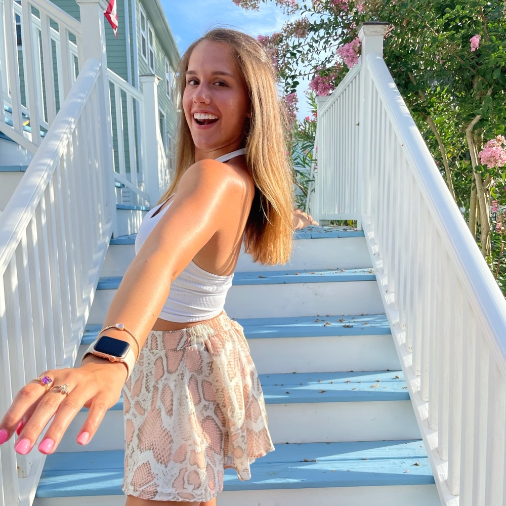 Meet your Posher, Kenzie